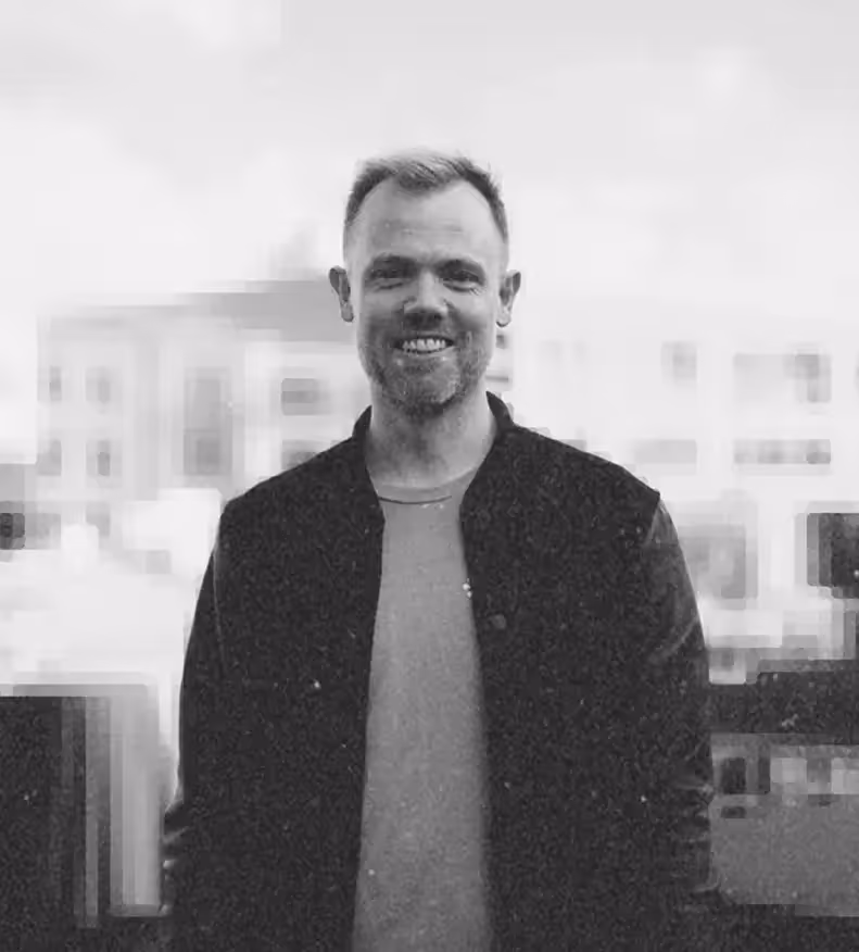 Adrian Macneil